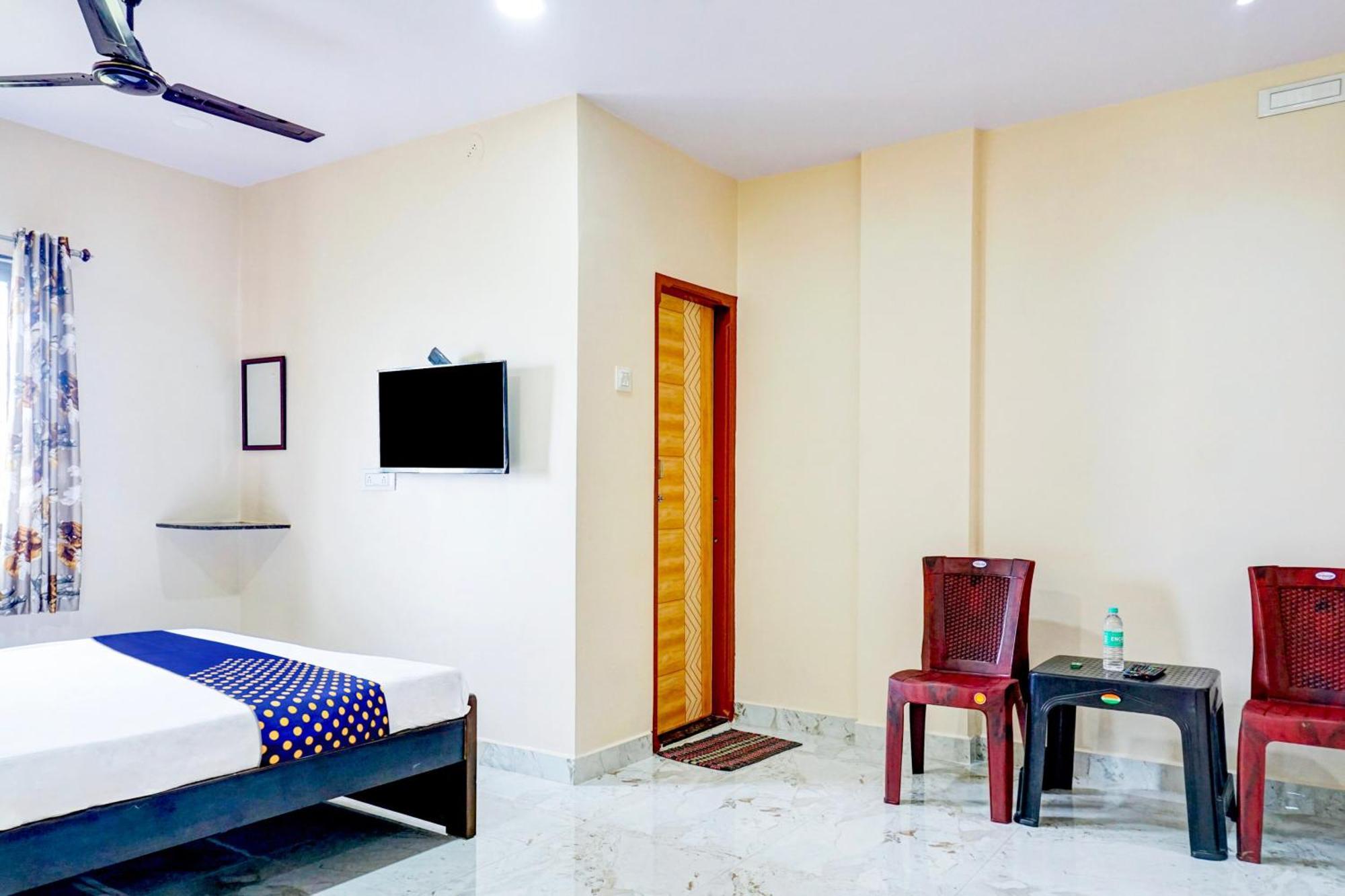 Spot On Hotel Shree Samarth Lodging Kolhapur Extérieur photo