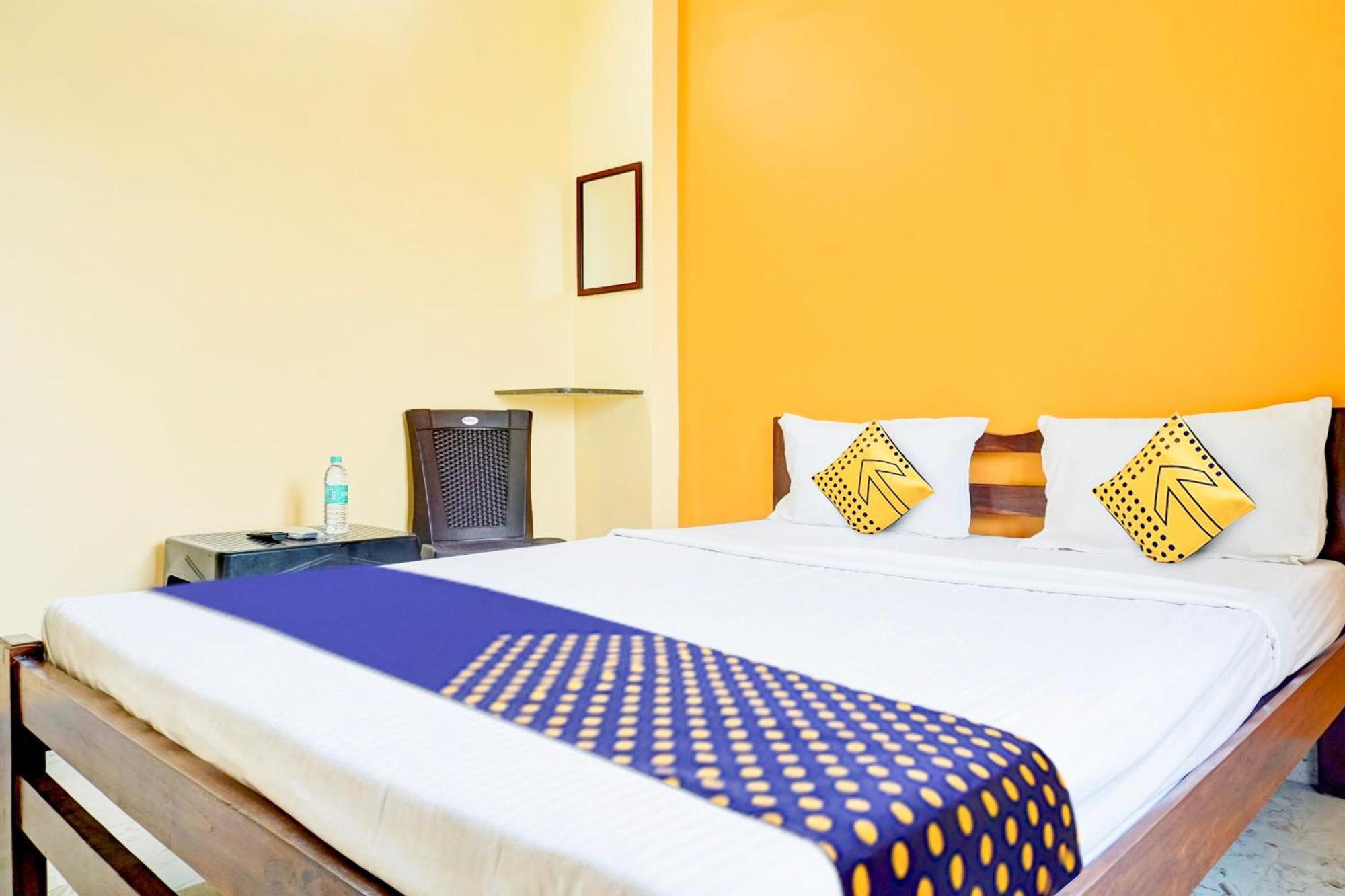 Spot On Hotel Shree Samarth Lodging Kolhapur Extérieur photo